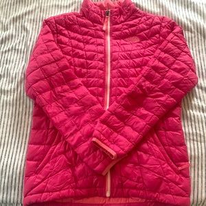 Girls size 14/16 North Face light packable puffer.